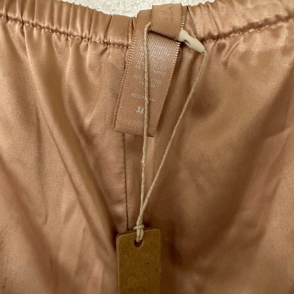 NWT SKIMS Shine Satin Lounge Pants 3X - Picture 2 of 4